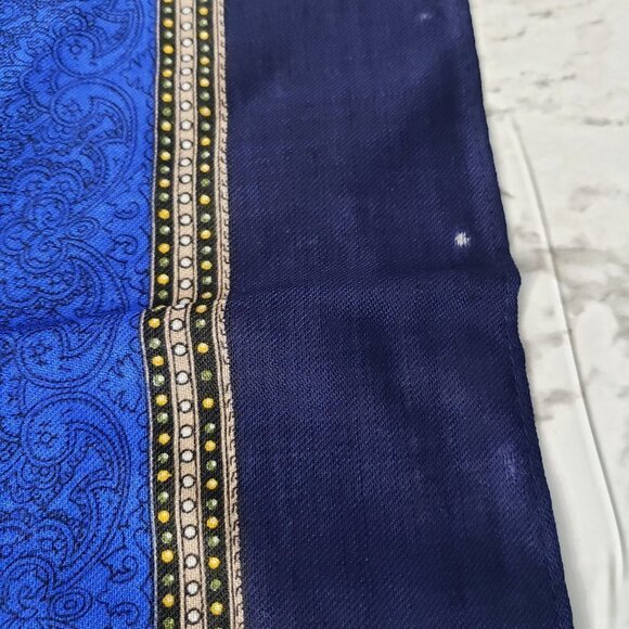 100 %PURE‎ VIRGIN WOOL Bandana Victorian Print Scar - Picture 4 of 10